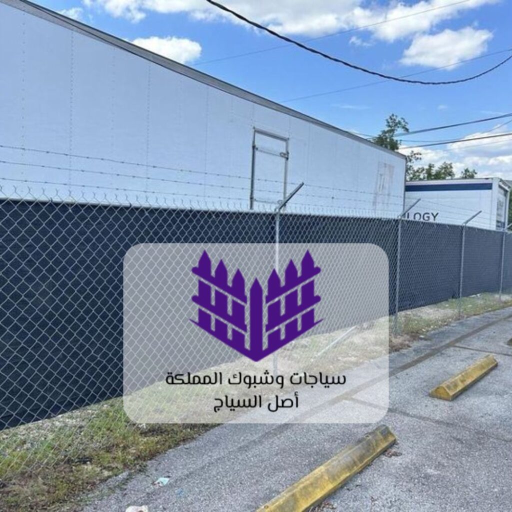 شبوك معدنية لتأمين مواقع البناء في الرياض