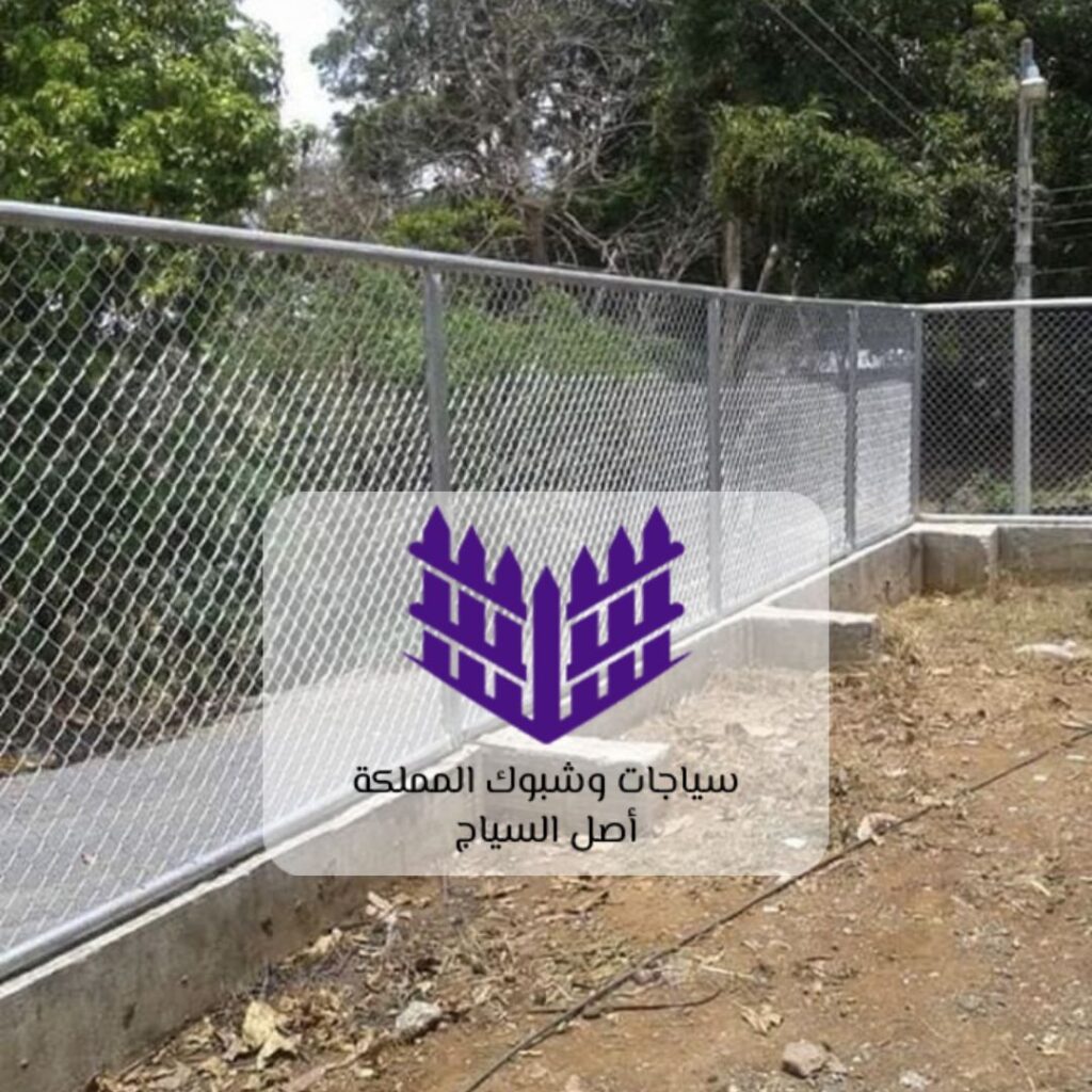 أسيجة بلاستيكية اقتصادية لحماية المدارس